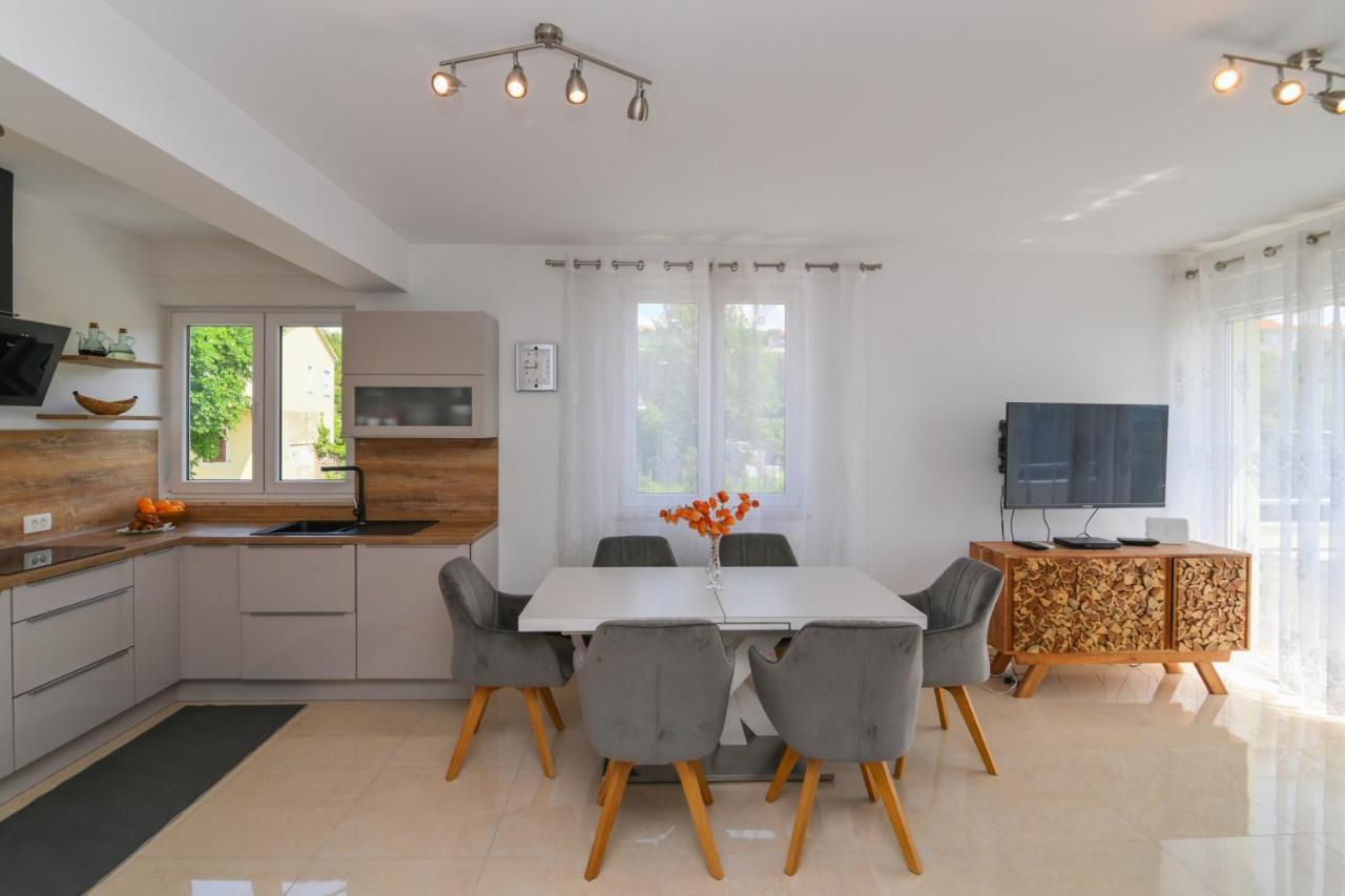 Apartman Iskra Διαμέρισμα Ριέκα Εξωτερικό φωτογραφία