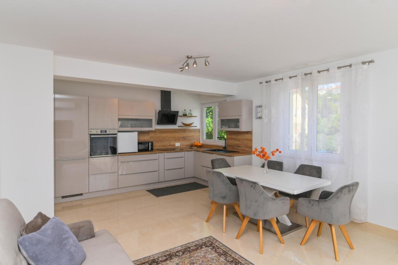 Apartman Iskra Διαμέρισμα Ριέκα Εξωτερικό φωτογραφία